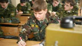 Медведев поручит расширить в вузах программы по переподготовке военных Медведев поручит расширить в вузах программы по переподготовке военных